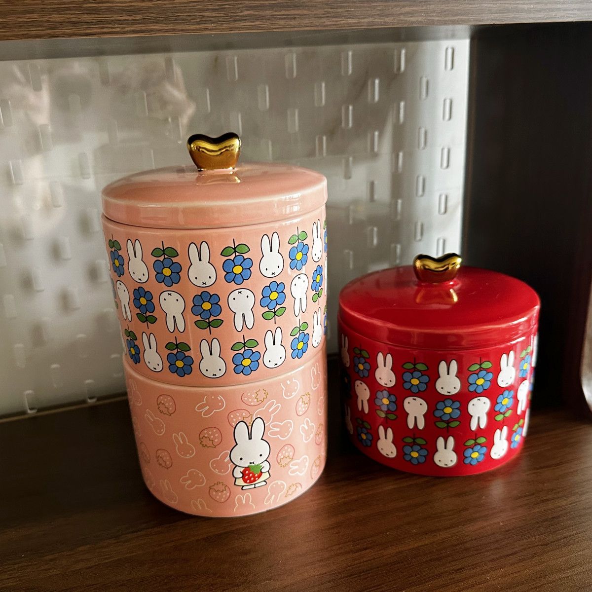 Vintage Fashion Tv - Toples Dekoratif Kelinci Miffy yang Tidak