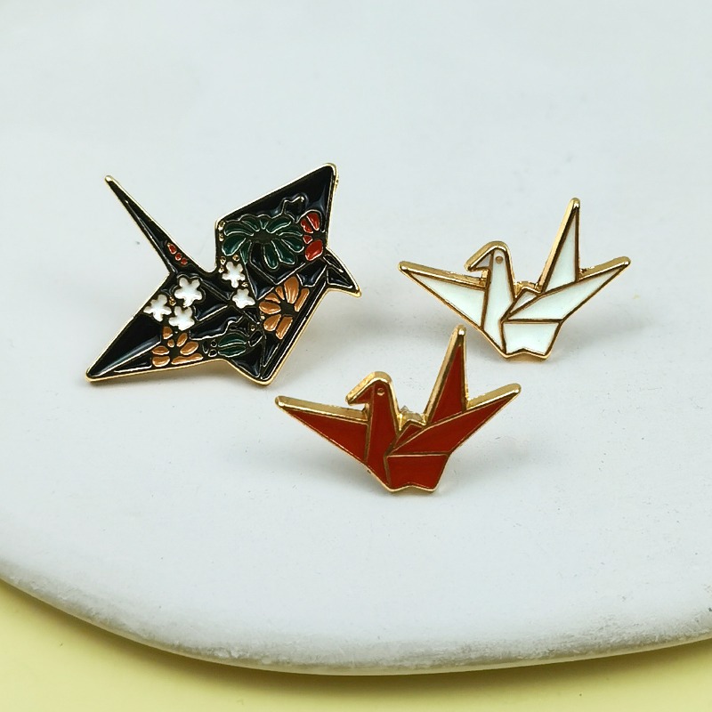 Pin Enamel Origami Kreatif Ben - Vintage Fashion Meaning ulasan dan harga