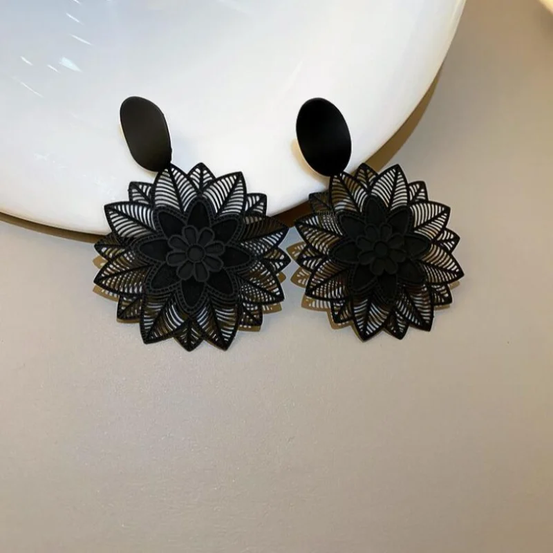 Anting-anting gantung renda bu - Vintage Fashion Korea ulasan dan harga